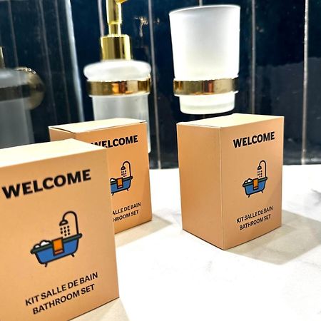 Cocon Parisien - Face A Louboutin - Chez Nicolas Luaran gambar